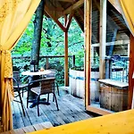 Luxusní stan Ribno Alpine Glamping
