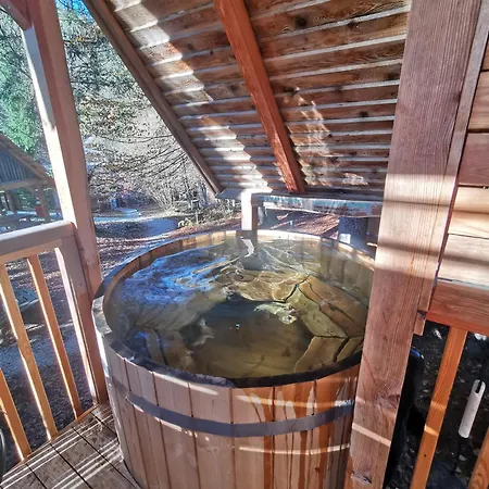 Glamping Ribno Alpine Glamping