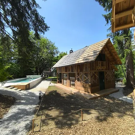 Ribno Alpine Glamping Luxury tent