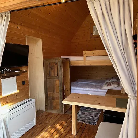 Ribno Alpine Glamping 豪华帐篷