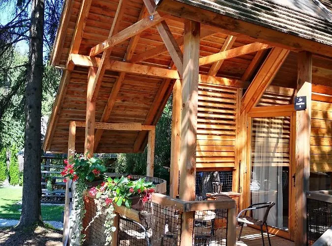 Ribno Alpine Glamping Luxe tent 3*