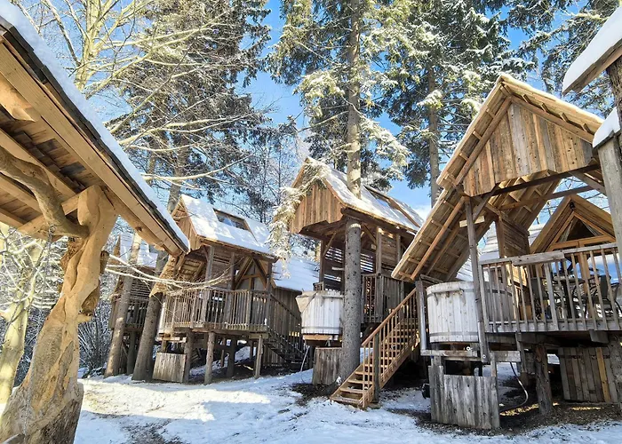 Luksusowy namiot Ribno Alpine Glamping 3*