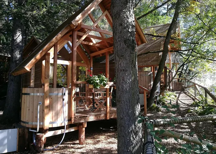 Ribno Alpine Glamping Luxe tent Bled